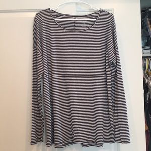 Long sleeve ribbed striped shirt